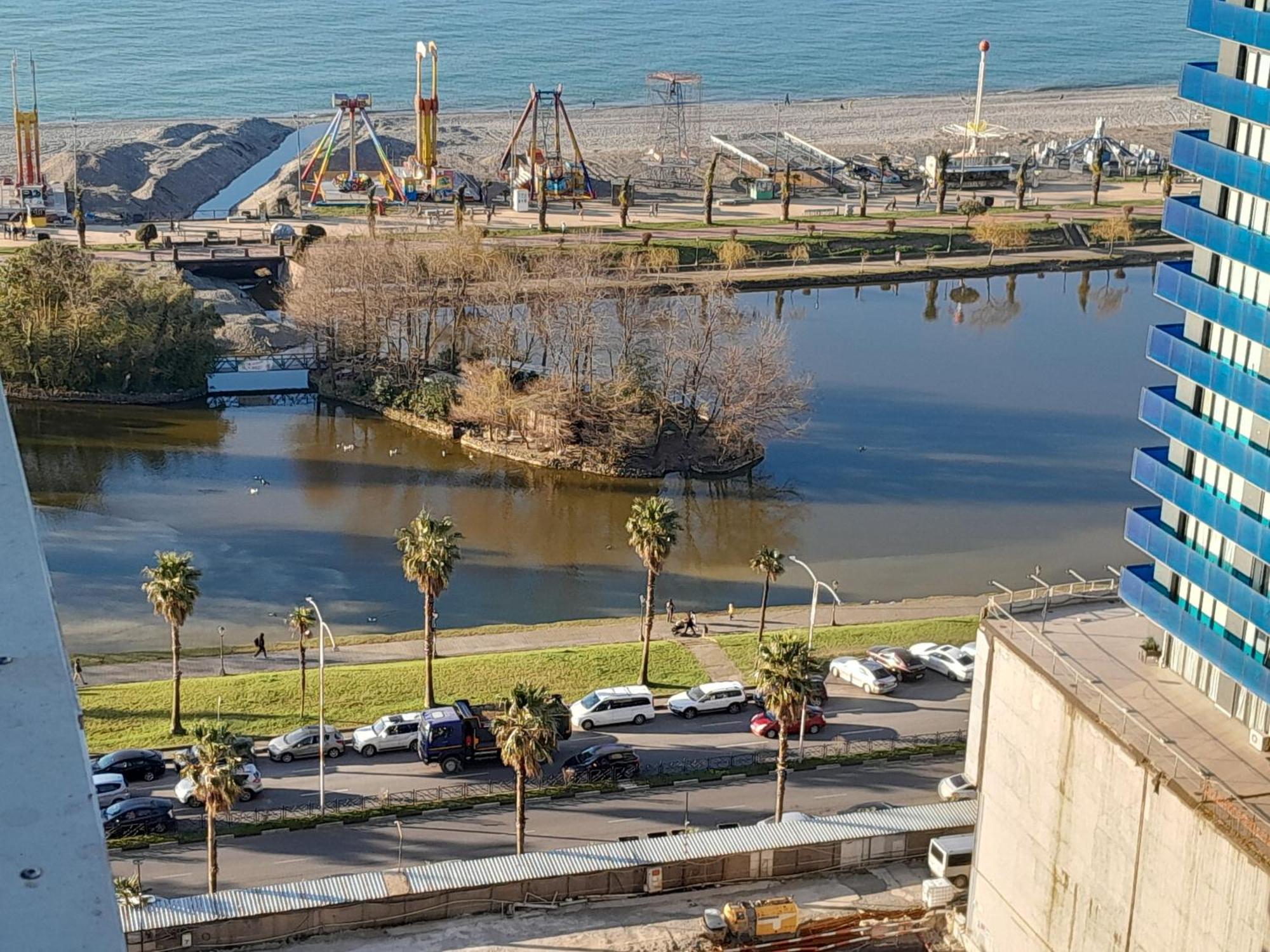 Smart Aparthotel Orbi City Batumi Zewnętrze zdjęcie
