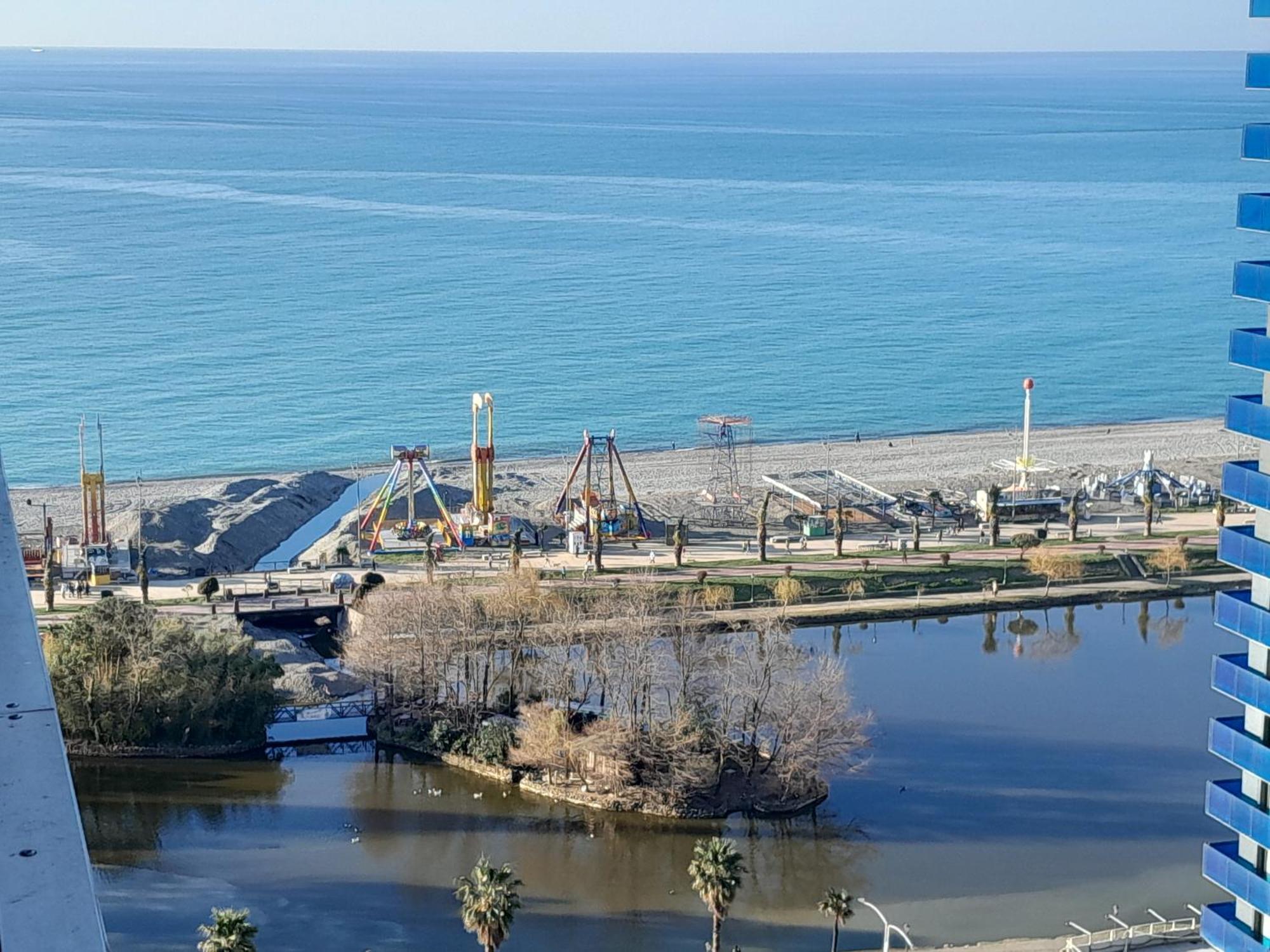 Smart Aparthotel Orbi City Batumi Zewnętrze zdjęcie